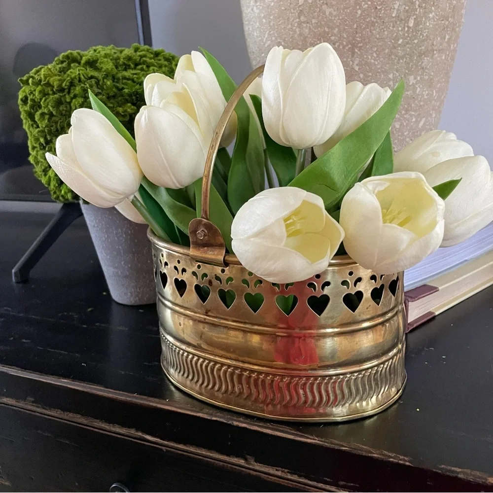 Vintage Brass Oval Basket w/ Handle 5.5”W x7.5”L x4.25D x8.5 H w/ gandl